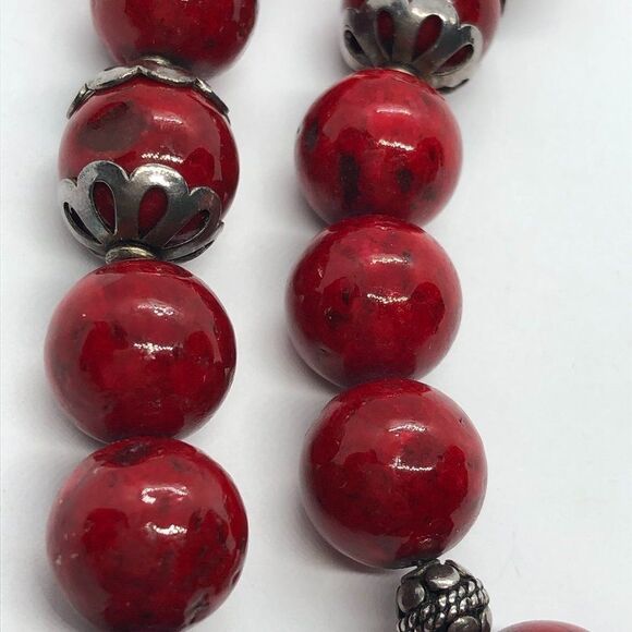 Stunning Sterling Silver & Stabilized Red Dyed Coral Bead Necklace - Picture 4 of 9